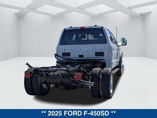 2025 Ford F-450 Lariat