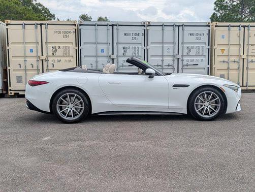 MANUFAKTUR Moonlight White Metallic 2023 Mercedes-Benz AMG SL 43 Base