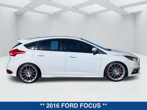 2016 Ford Focus ST 