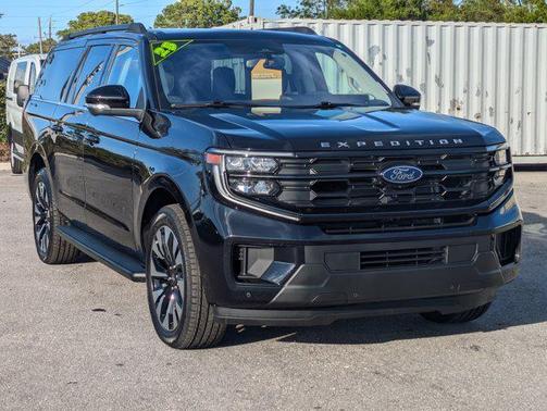 2025 Ford Expedition Max Active 4x2
