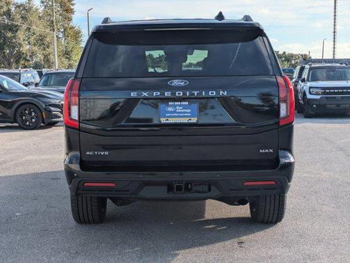 2025 Ford Expedition Max Active 4x2