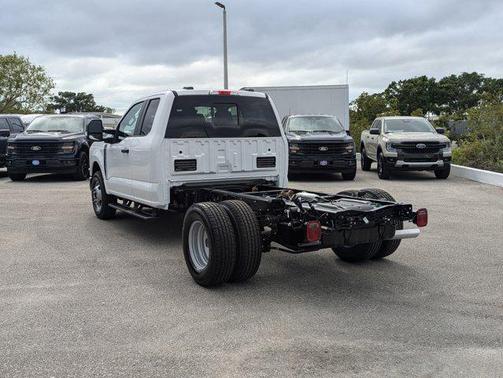 2025 Ford F-350 XL