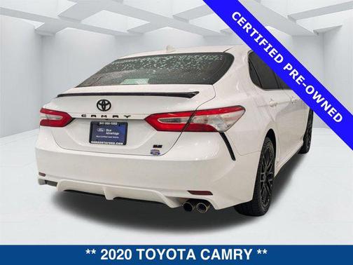 2020 Toyota Camry SE