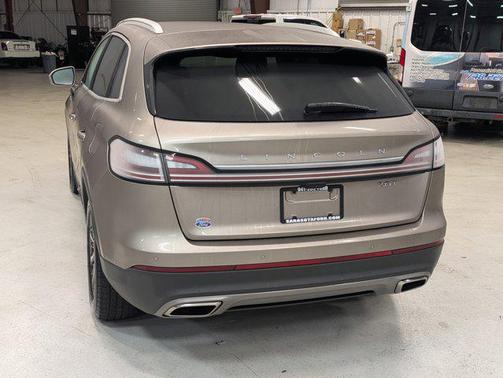 2020 Lincoln Nautilus Standard