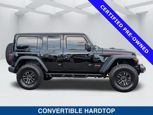 Black Clearcoat 2024 Jeep Wrangler Rubicon