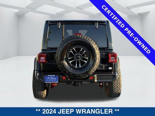 Black Clearcoat 2024 Jeep Wrangler Rubicon