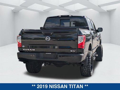 2019 Nissan Titan SV