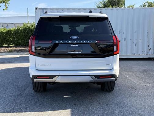 STAR WHITE MET TRI-COAT 2026 Ford Expedition Max Platinum