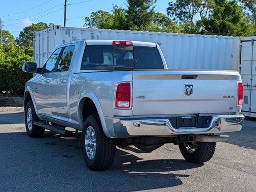 Bright Silver Metallic Clearcoat 2014 RAM 2500 Laramie
