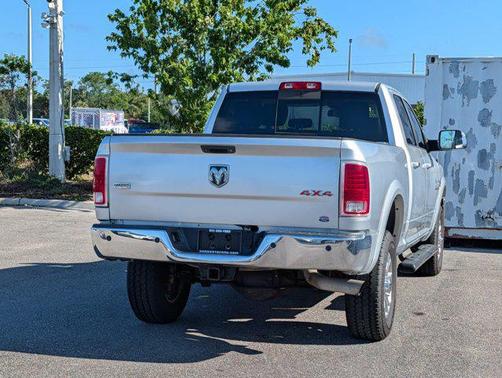 Bright Silver Metallic Clearcoat 2014 RAM 2500 Laramie