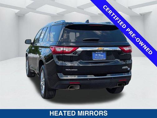 Mosaic Black Metallic 2021 Chevrolet Traverse High Country