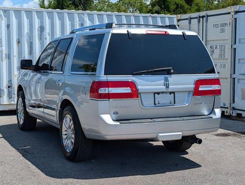 INGOT SILVER METALLIC 2014 Lincoln Navigator Base