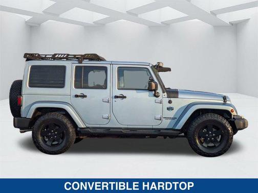 2012 Jeep Wrangler Unlimited Sahara