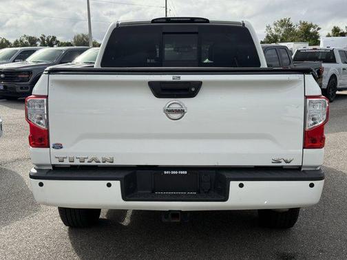 2017 Nissan Titan SV