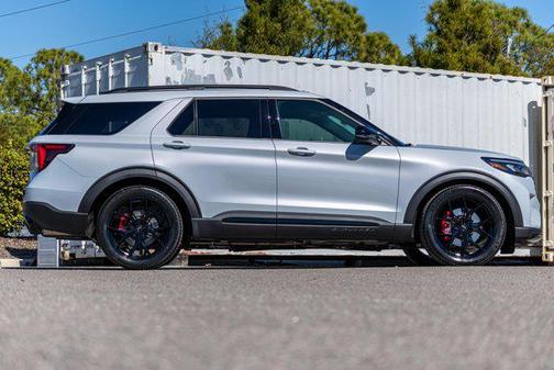 SPACE WHITE METALLIC 2026 Ford Explorer ST