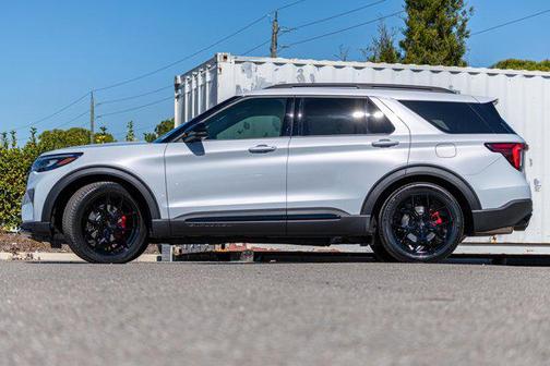SPACE WHITE METALLIC 2026 Ford Explorer ST