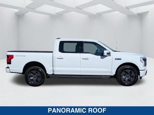 2025 Ford F-150 Lightning LARIAT