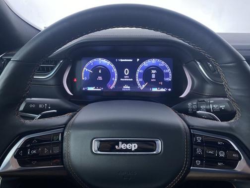 2025 Jeep Grand Cherokee Summit