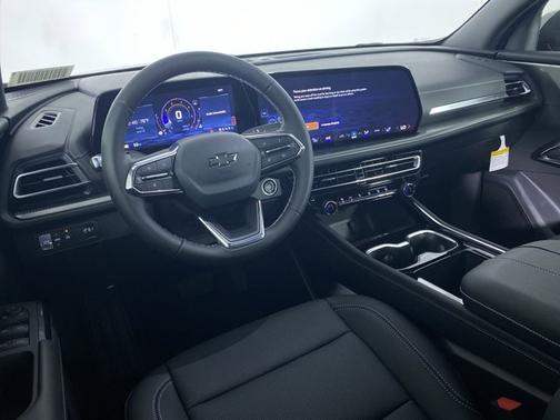 2025 Chevrolet Traverse FWD LT