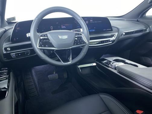 Stellar Black Metallic 2024 Cadillac LYRIQ Tech