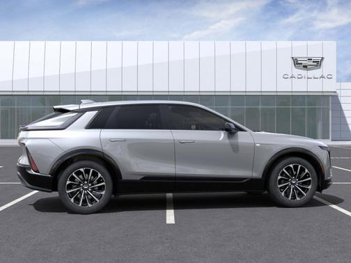 2025 Cadillac LYRIQ Sport