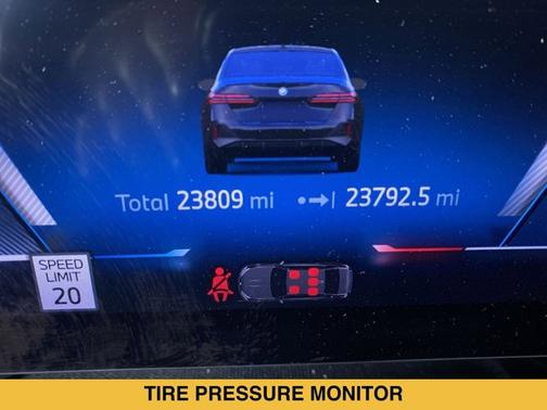 Black Sapphire Metallic 2024 BMW i5 M60