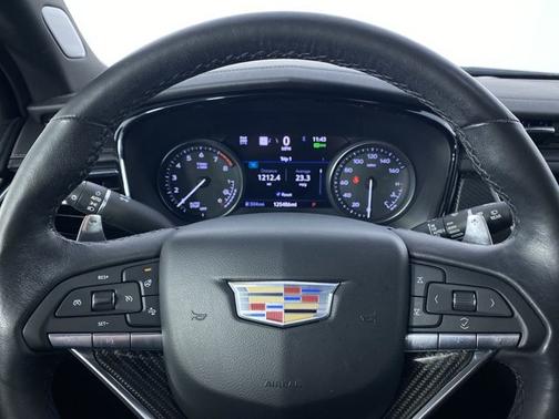2022 Cadillac XT6 Sport