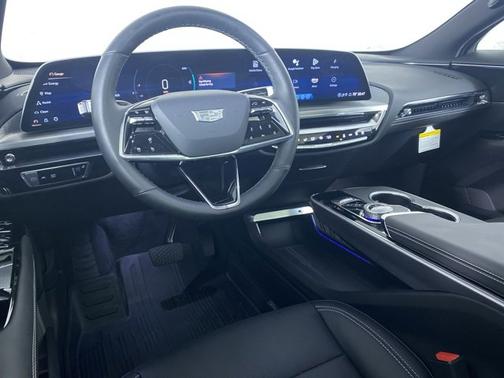 2025 Cadillac LYRIQ Sport