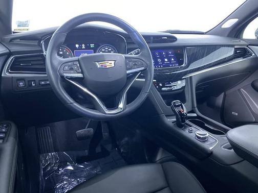 2024 Cadillac XT6 FWD Premium Luxury