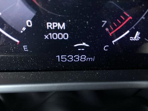 Summit White 2025 GMC Acadia AWD Elevation
