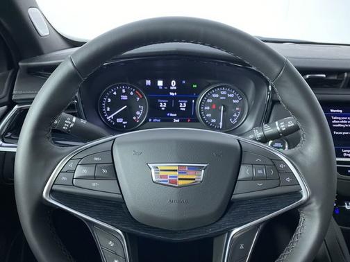 2025 Cadillac XT5 AWD Premium Luxury
