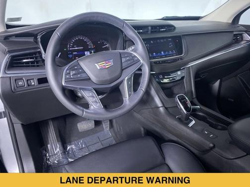 Radiant Silver Metallic 2017 Cadillac XT5 Premium Luxury FWD