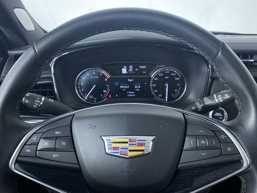 2025 Cadillac XT5 FWD Premium Luxury