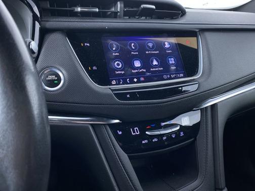 2022 Cadillac XT5 AWD Premium Luxury