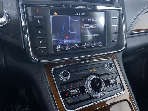 2017 Lincoln Continental Select