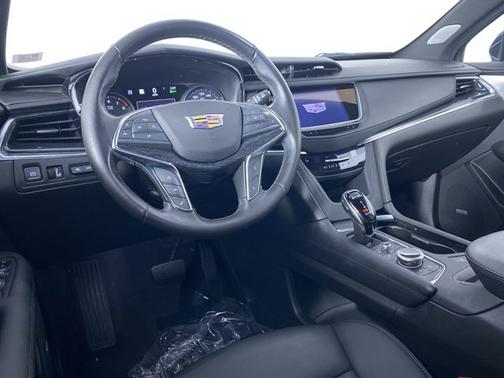 2022 Cadillac XT5 AWD Premium Luxury