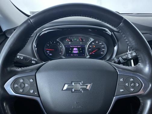 Silver Ice Metallic 2021 Chevrolet Traverse RS