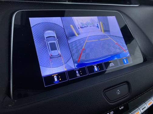 2022 Cadillac XT4 AWD Premium Luxury