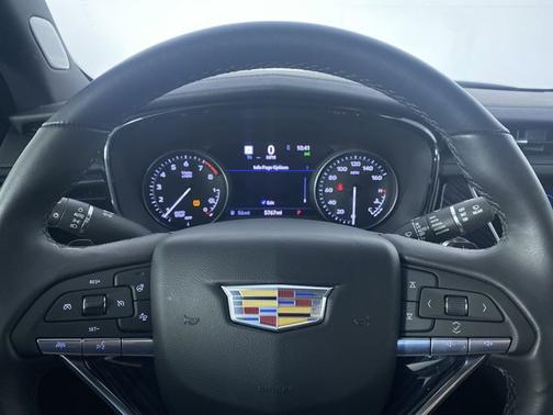 2025 Cadillac XT6 FWD Premium Luxury