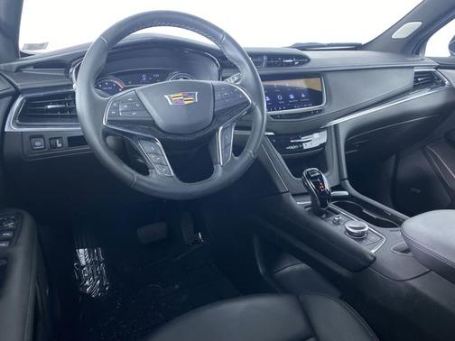 2023 Cadillac XT5 FWD Premium Luxury