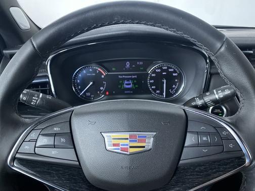 2023 Cadillac XT5 FWD Premium Luxury