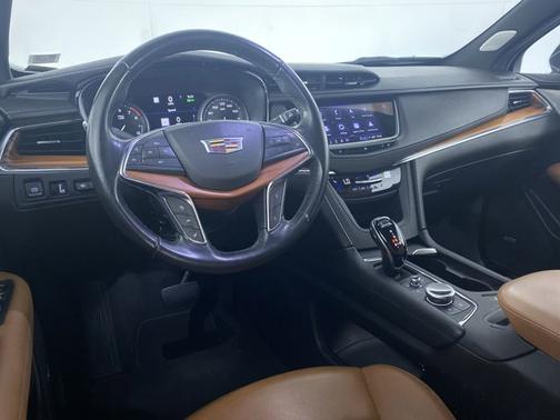 2021 Cadillac XT5 FWD Premium Luxury