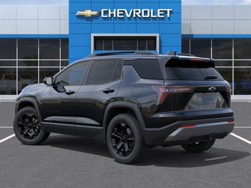 Mosaic Black Metallic 2027 Chevrolet Equinox FWD LT