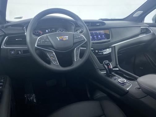 2025 Cadillac XT5 FWD Premium Luxury