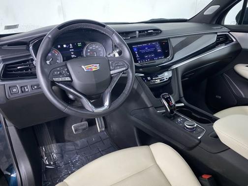 2025 Cadillac XT6 AWD Sport