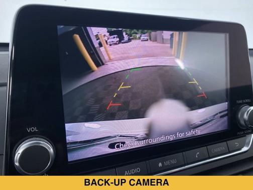 Pearl White Tricoat 2021 Nissan Altima 2.5 SR