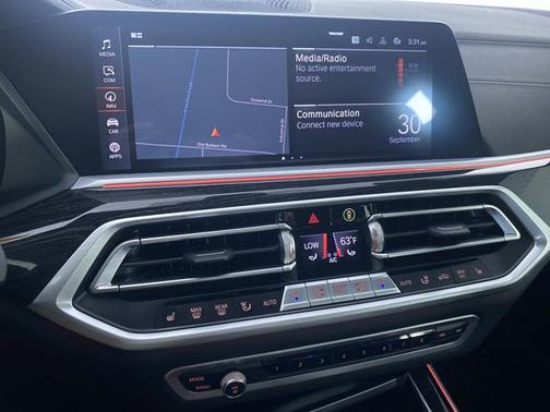 2021 BMW X7 M50i