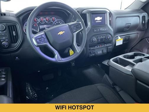 Summit White 2022 Chevrolet Silverado 2500 Custom