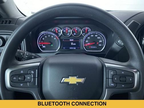 Summit White 2022 Chevrolet Silverado 2500 Custom