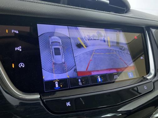 2025 Cadillac XT6 FWD Premium Luxury